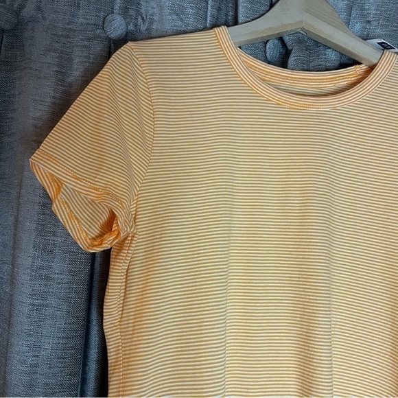 NWT Gap Orange Stripe Short Sleeve Crewneck Tee Shirt Size Medium - Picture 3 of 12